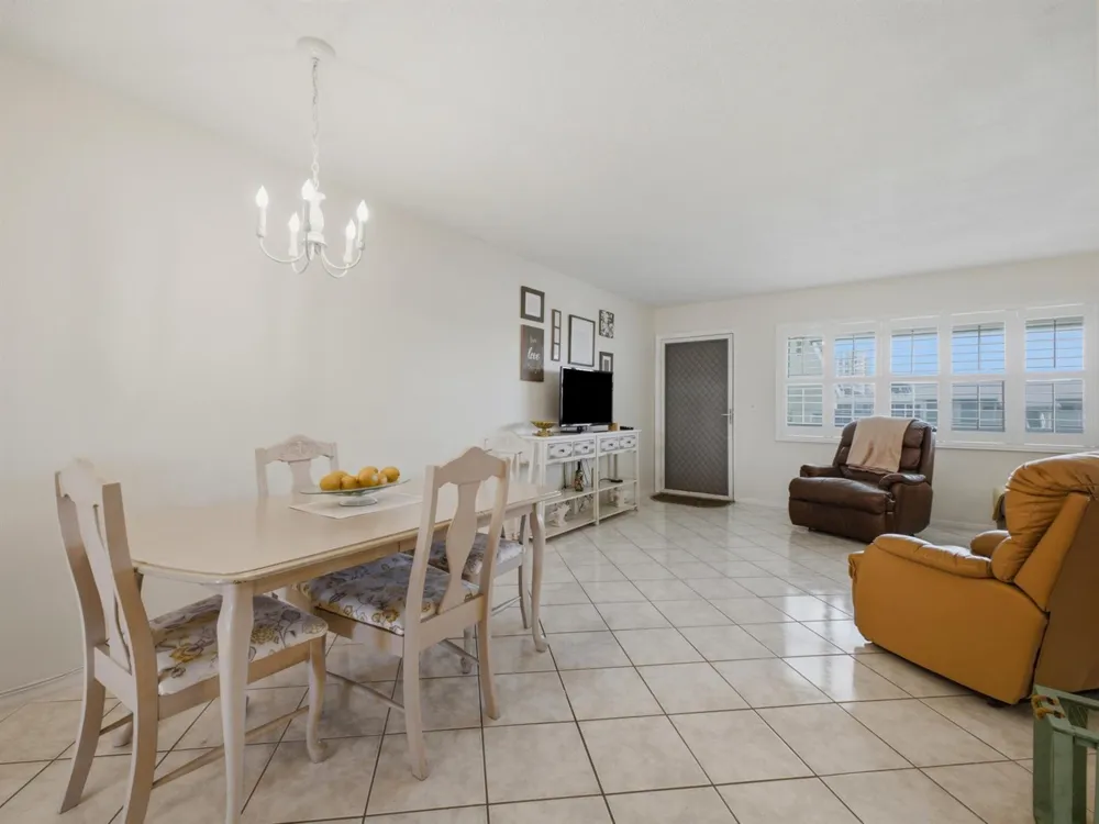 350 Horizons E #302 Boynton Beach, FL 33435