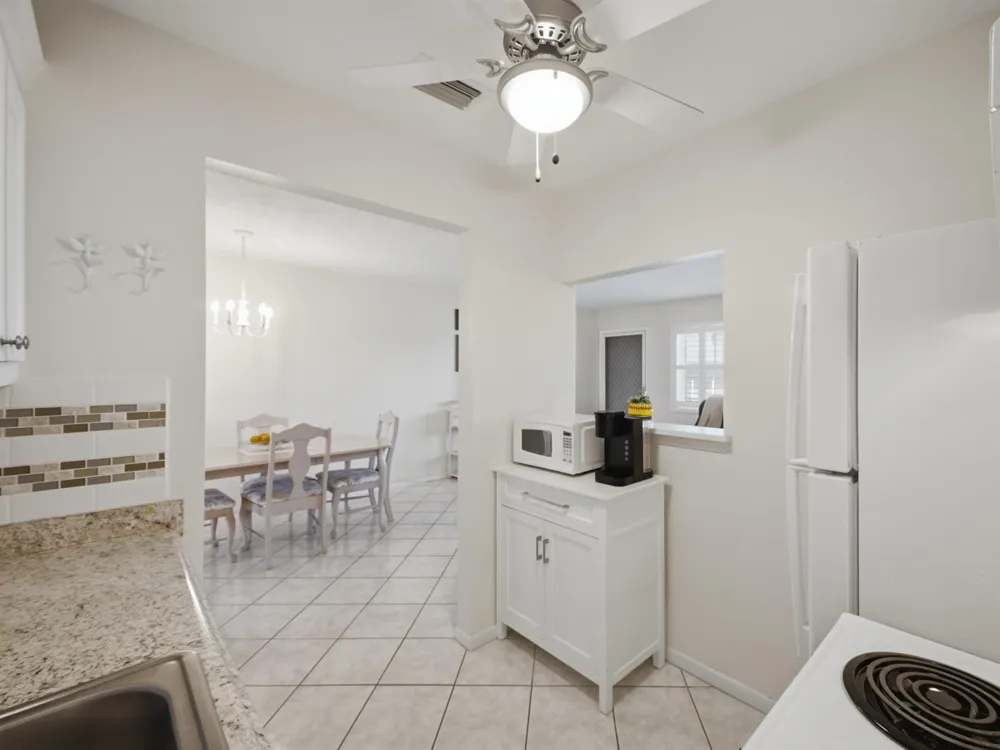 350 Horizons E #302 Boynton Beach, FL 33435