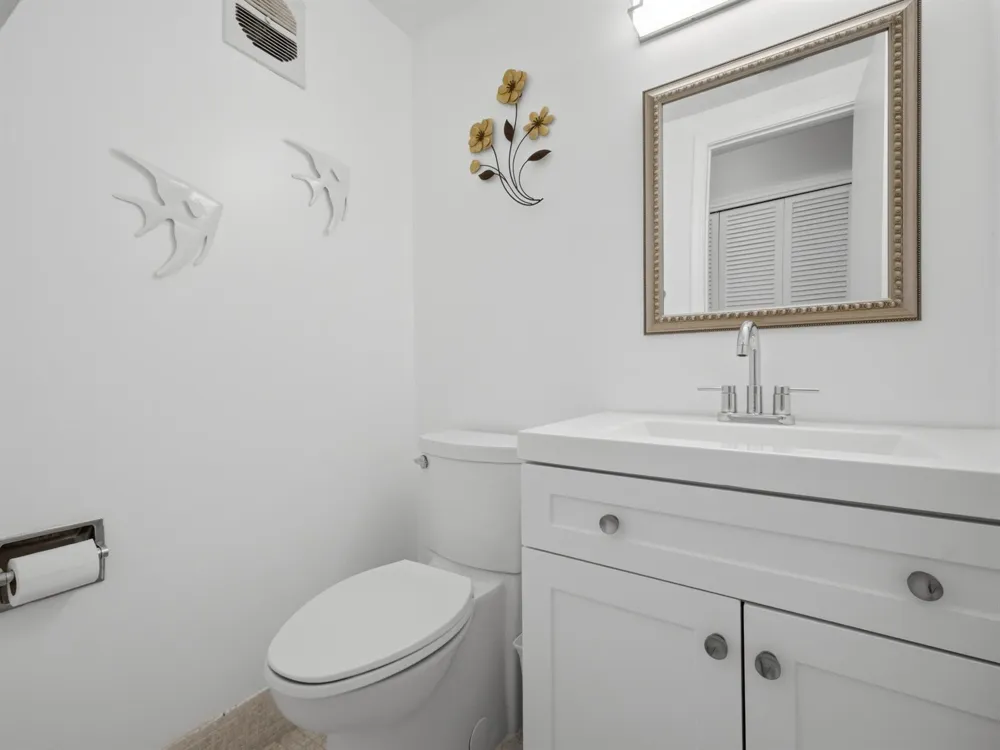 350 Horizons E #302 Boynton Beach, FL 33435