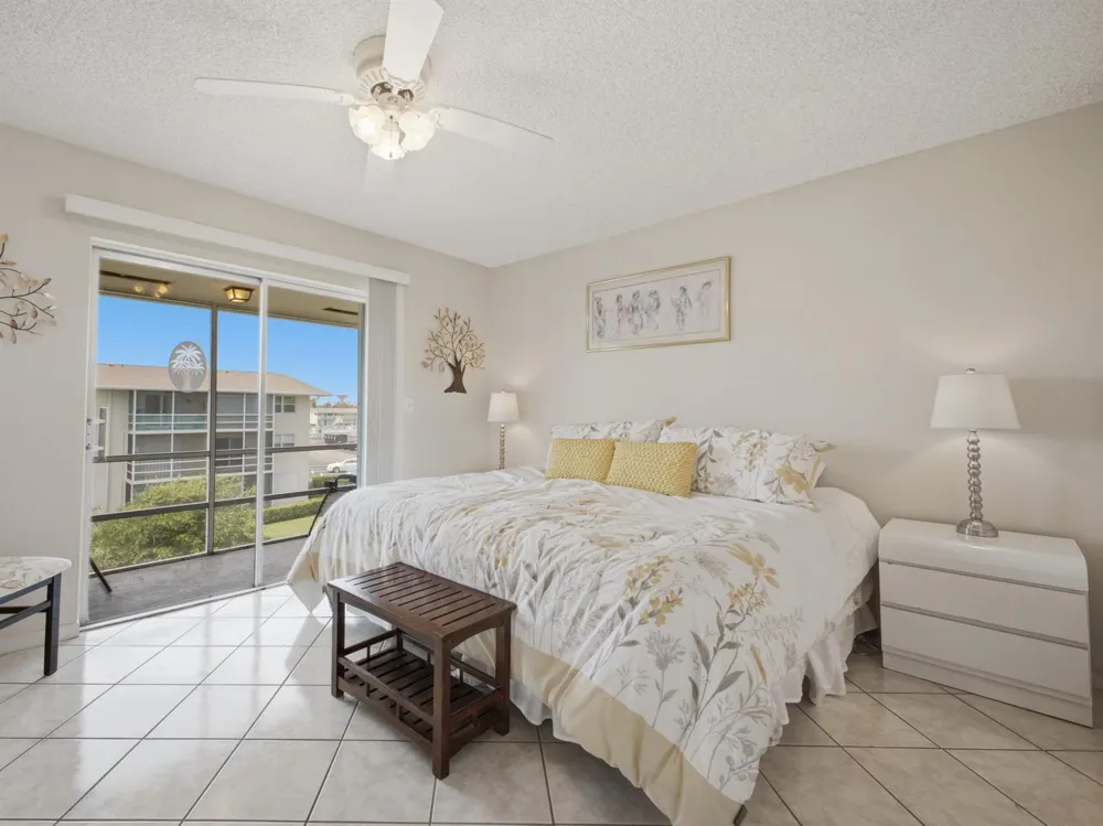 350 Horizons E #302 Boynton Beach, FL 33435
