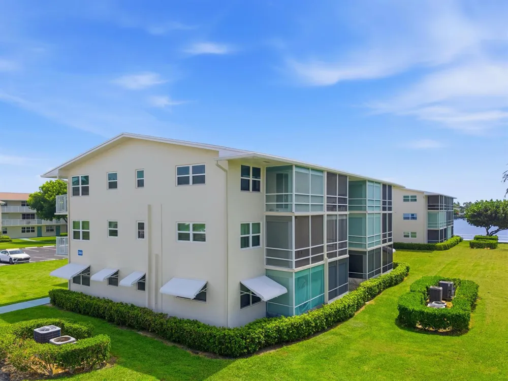 350 Horizons E #302 Boynton Beach, FL 33435