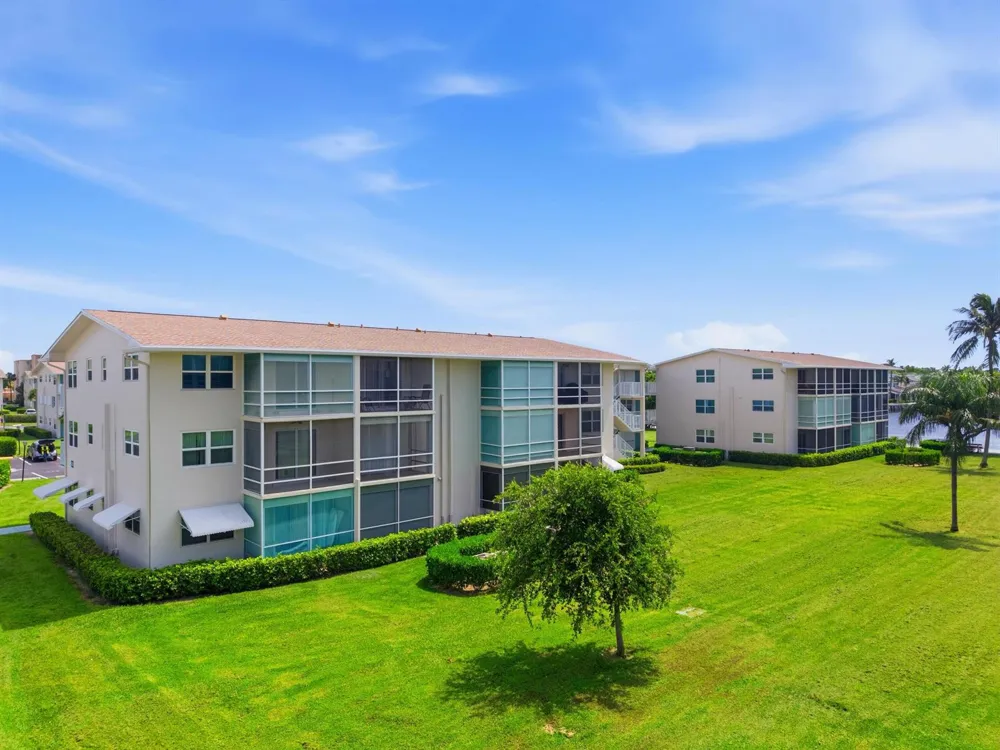 350 Horizons E #302 Boynton Beach, FL 33435