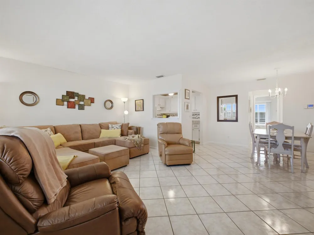 350 Horizons E #302 Boynton Beach, FL 33435