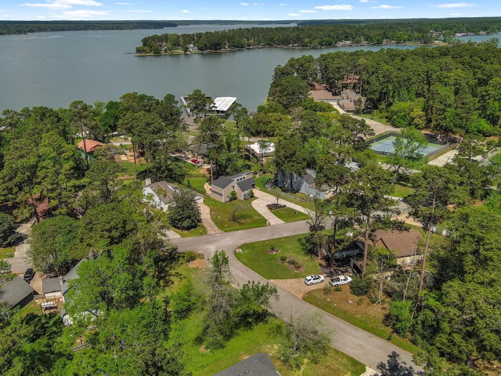 15211 Jamaica Drive Willis, TX 77318