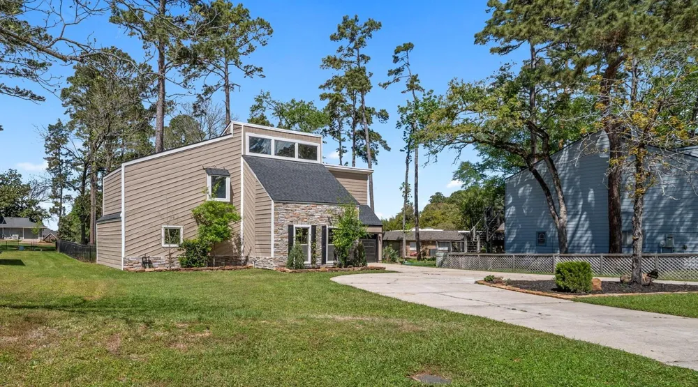 15211 Jamaica Drive Willis, TX 77318