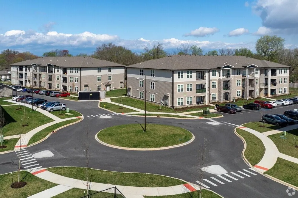 10001 Oak Bridge Cir Other, KY 40219