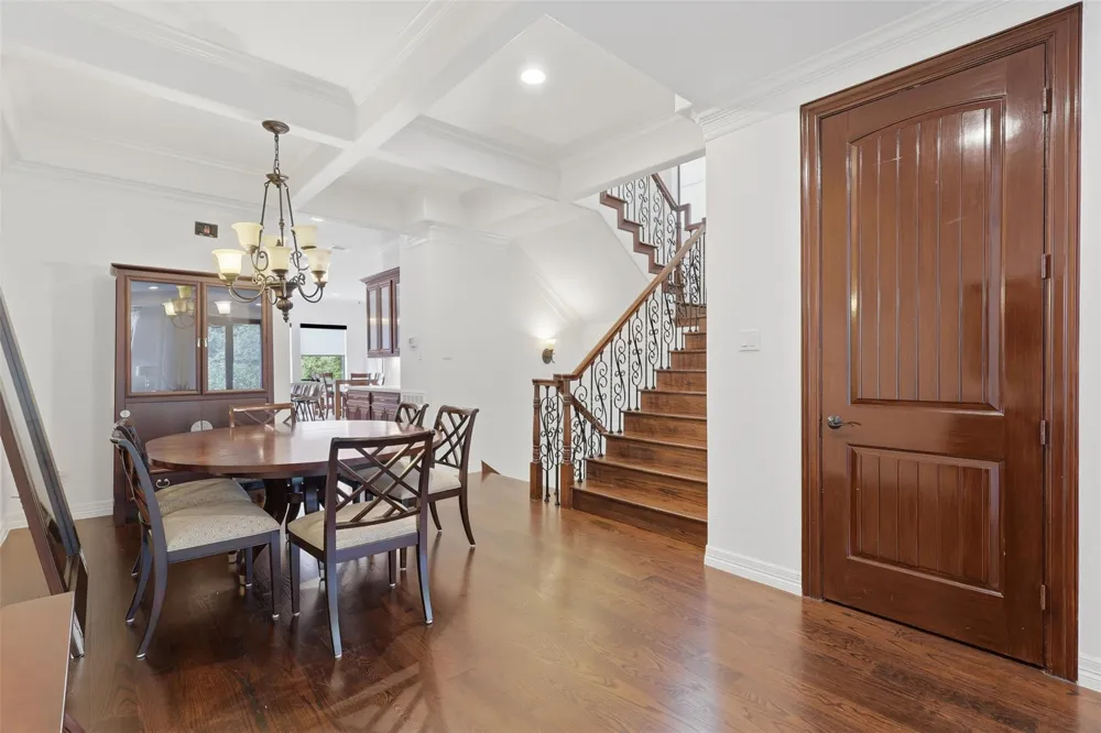 5330 Fayette Street Houston, TX 77056