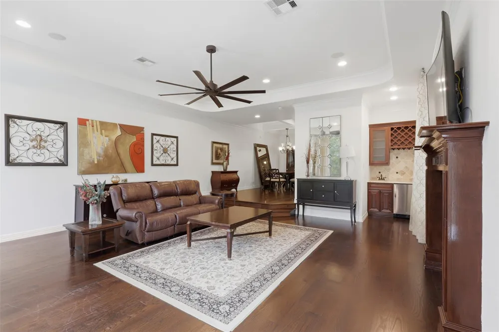 5330 Fayette Street Houston, TX 77056