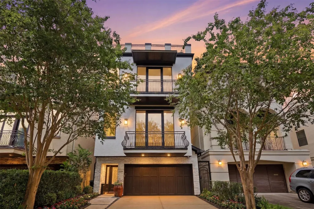 5330 Fayette Street Houston, TX 77056