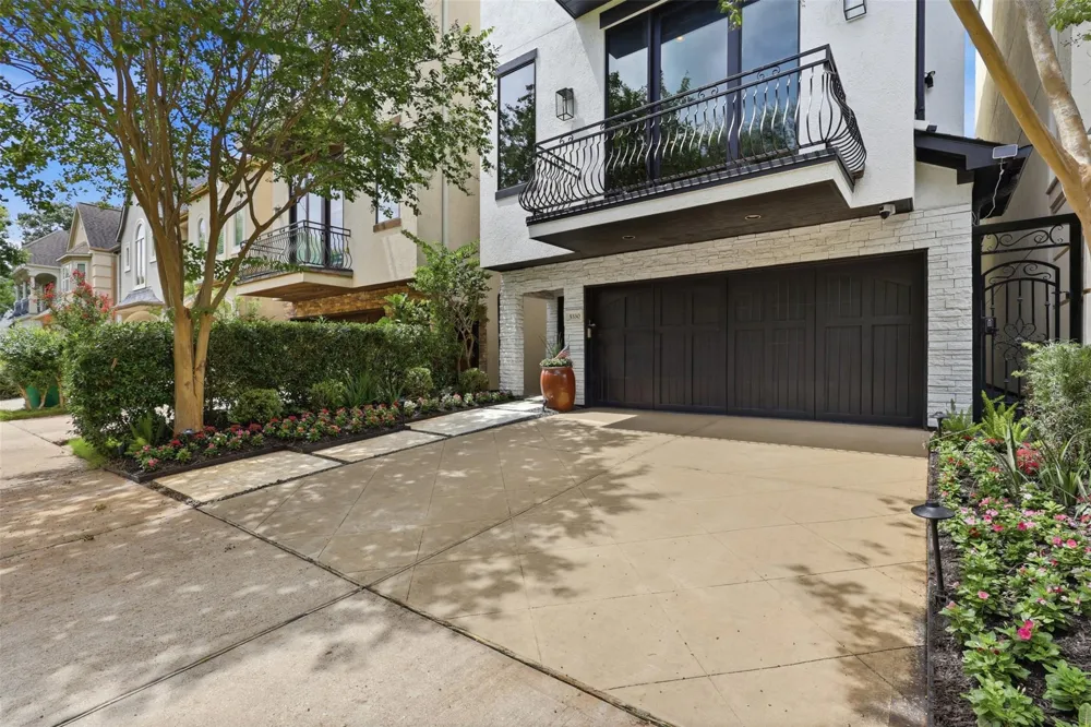 5330 Fayette Street Houston, TX 77056