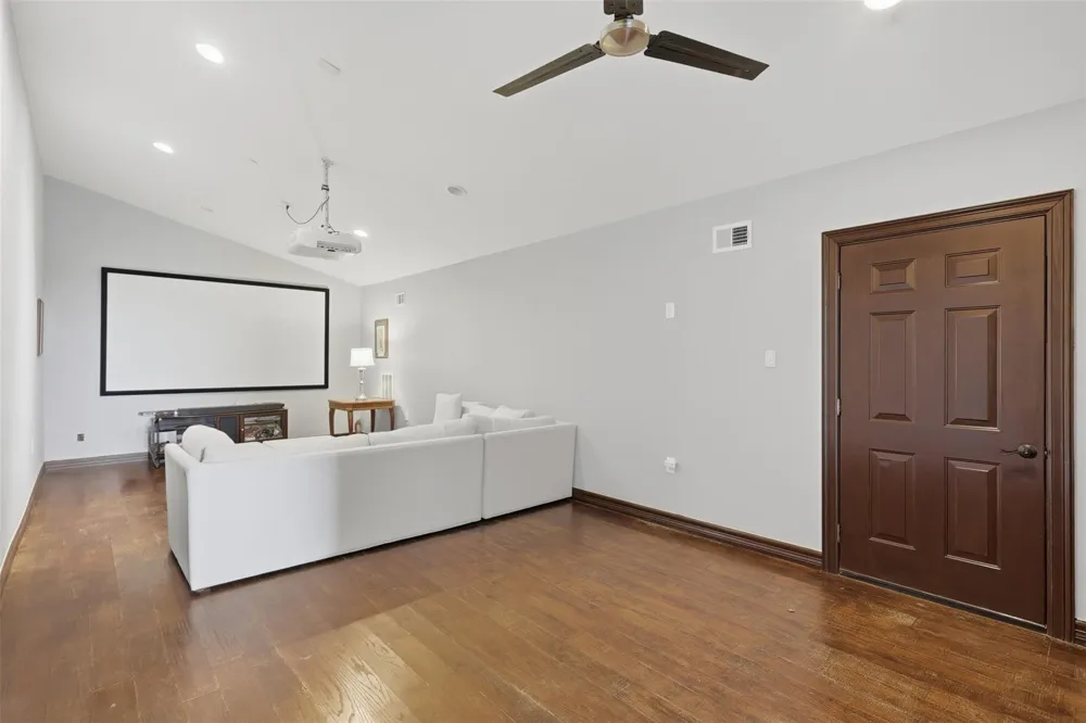 5330 Fayette Street Houston, TX 77056