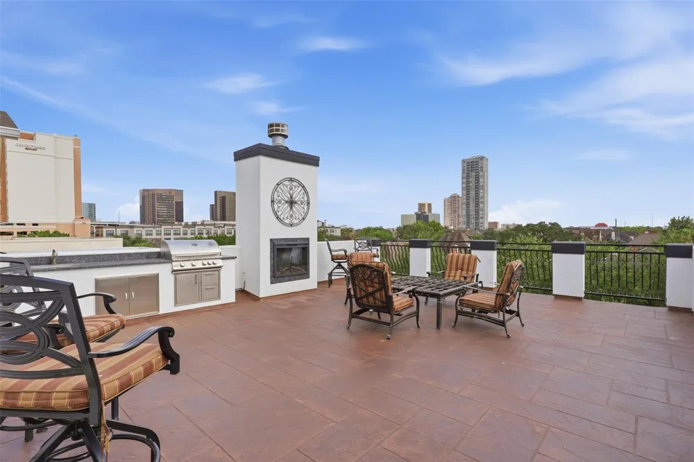 5330 Fayette Street Houston, TX 77056