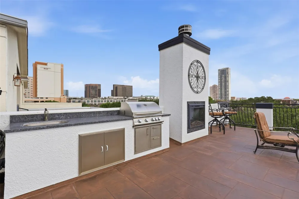 5330 Fayette Street Houston, TX 77056