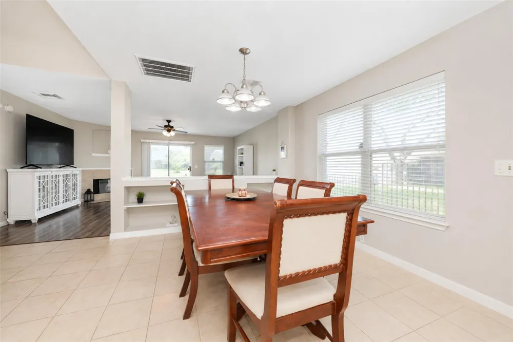 17435 S Summit Canyon Drive Houston, TX 77095