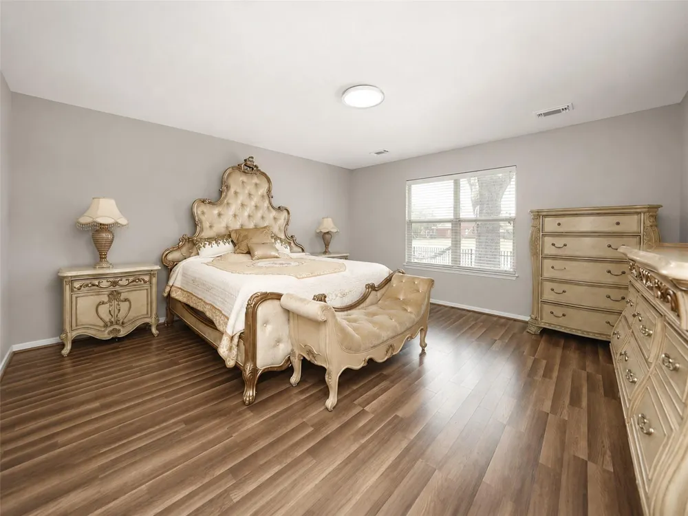 17435 S Summit Canyon Drive Houston, TX 77095