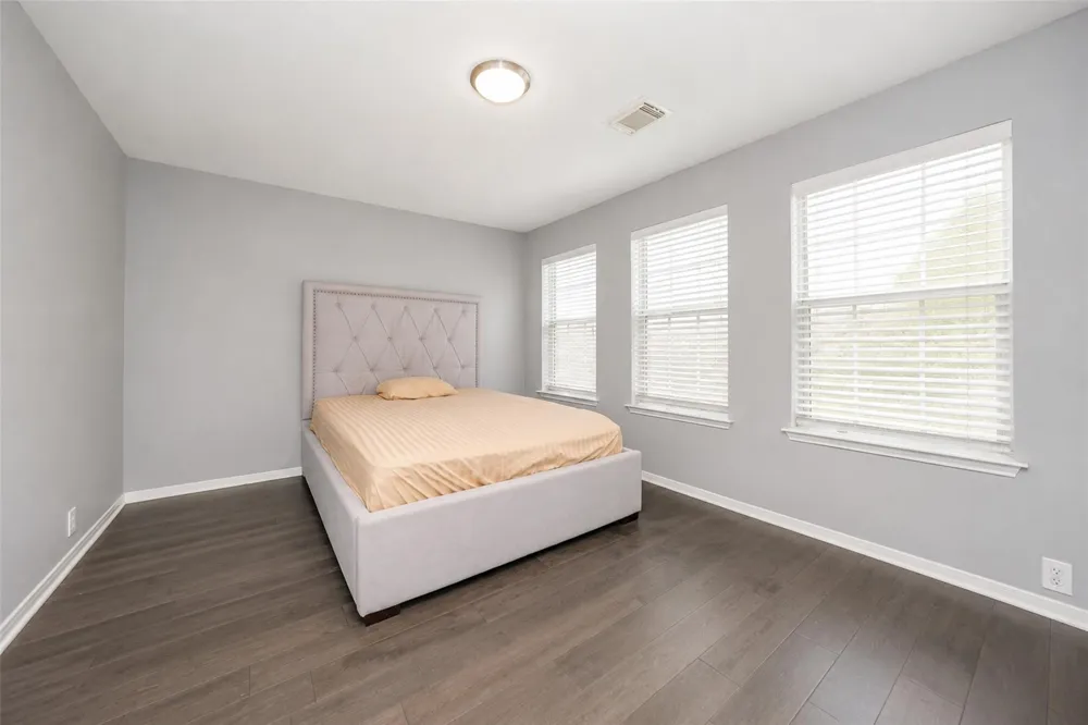 17435 S Summit Canyon Drive Houston, TX 77095