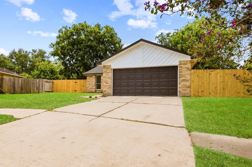 7310 Londres Drive Houston, TX 77083