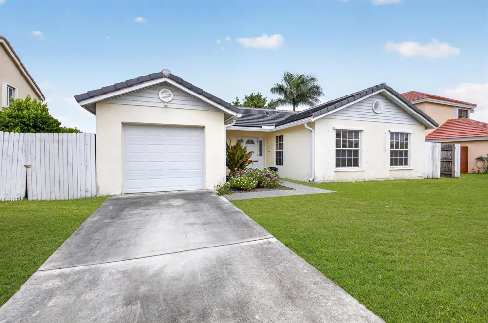 6773 Alden Ridge Drive Boynton Beach, FL 33437