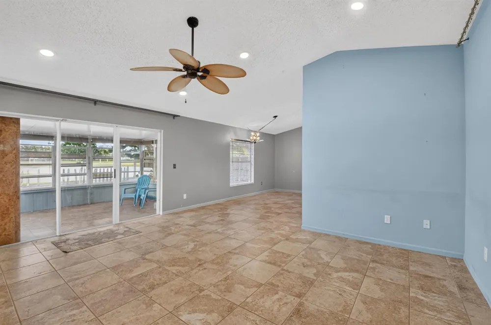6773 Alden Ridge Drive Boynton Beach, FL 33437
