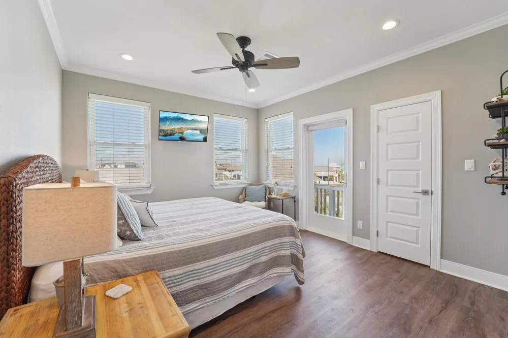 25114 Sausalito Drive Galveston, TX 77554