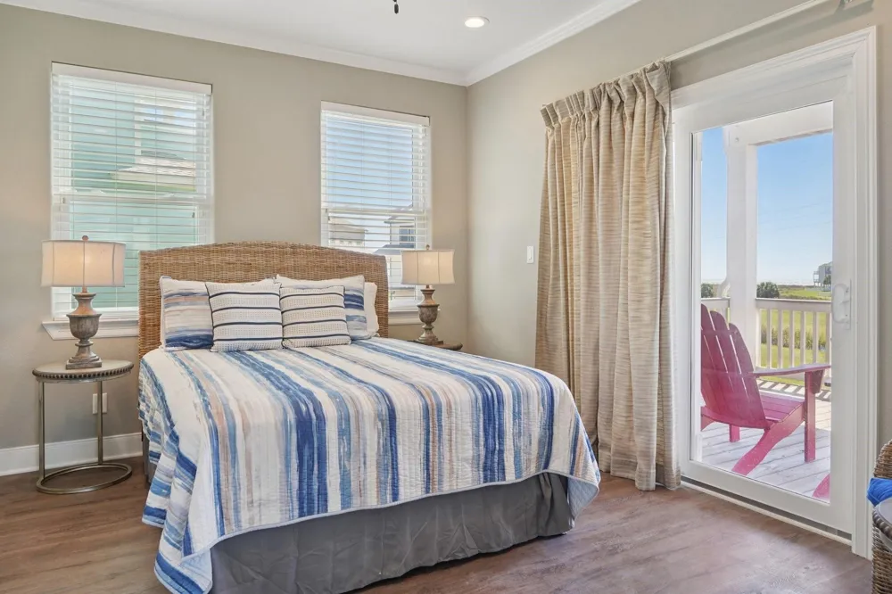 25114 Sausalito Drive Galveston, TX 77554