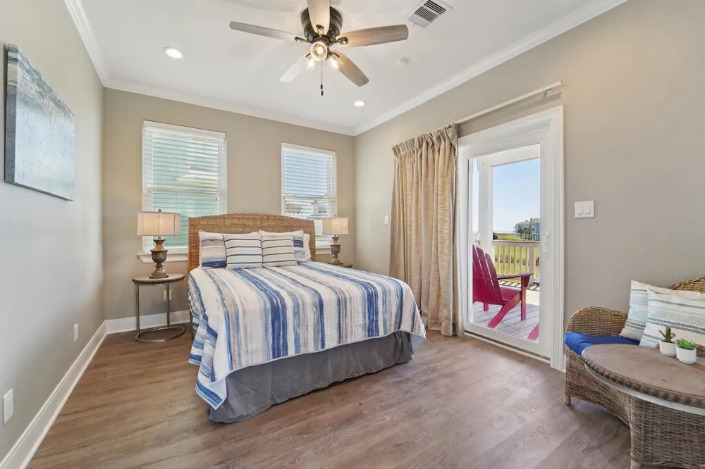 25114 Sausalito Drive Galveston, TX 77554