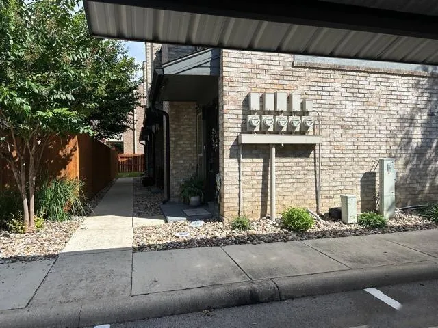 2718 Old Field Drive #101 San Antonio, TX 78247