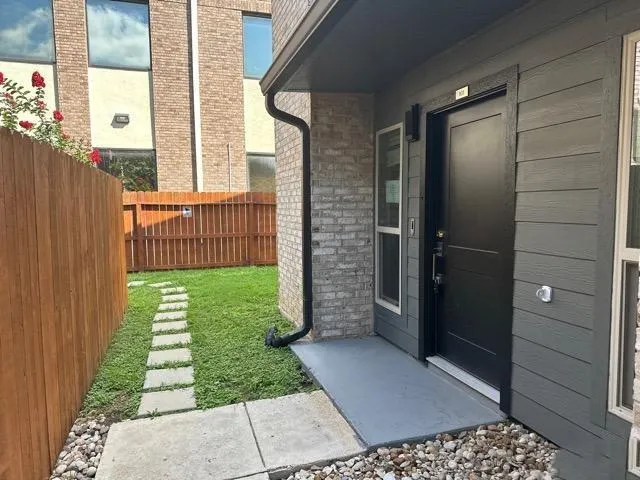 2718 Old Field Drive #101 San Antonio, TX 78247