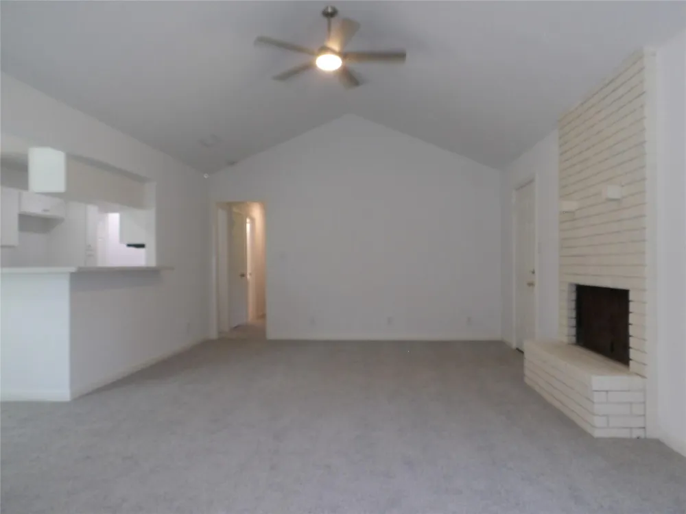 217 Sugar Cane Trace Lake Jackson, TX 77566