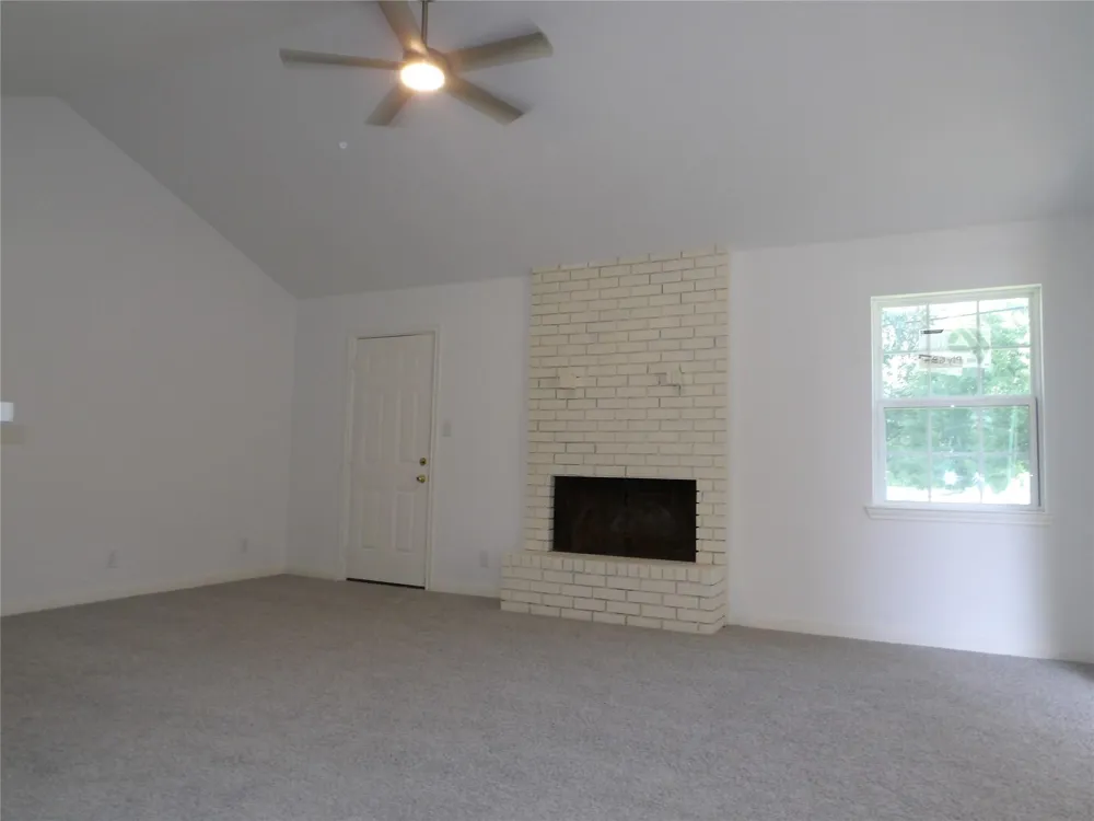 217 Sugar Cane Trace Lake Jackson, TX 77566