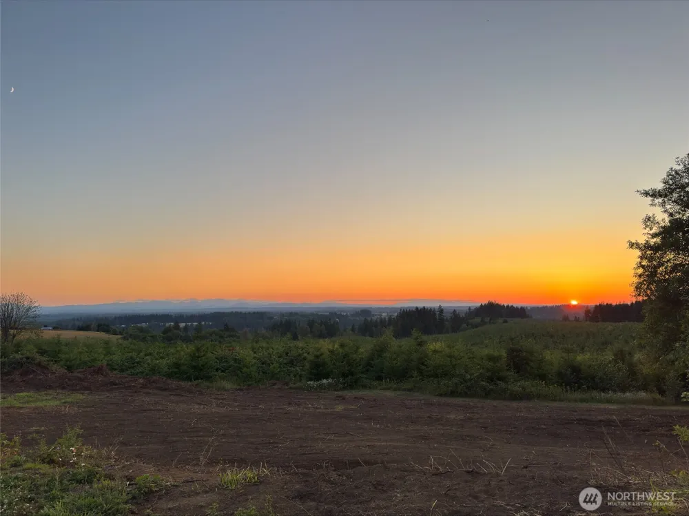 441 Schoen Road Silver Creek, WA 98585