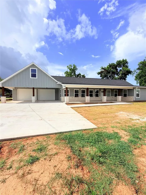 301 E San Bernard St