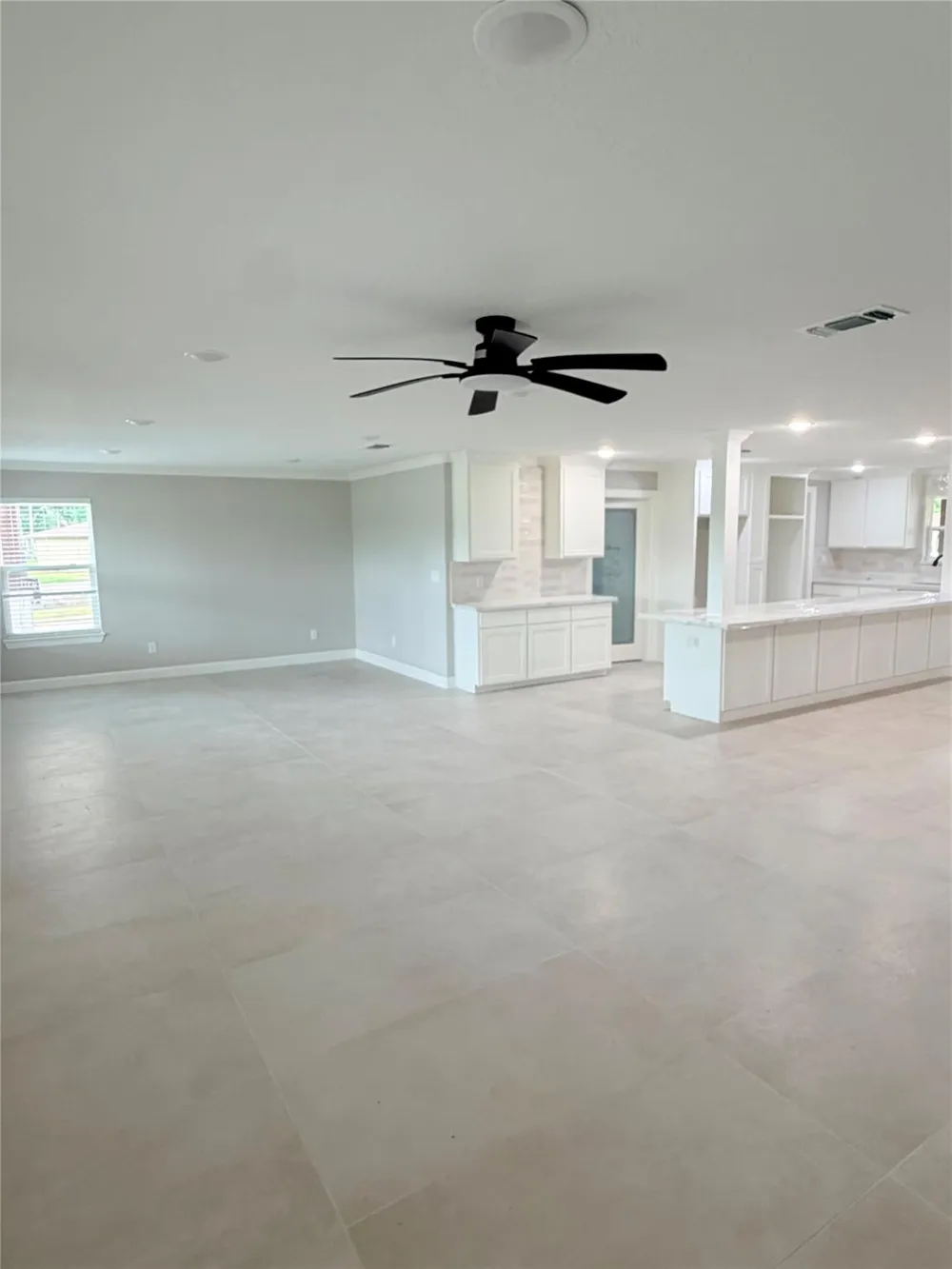 301 E San Bernard St Brazoria, TX 77422
