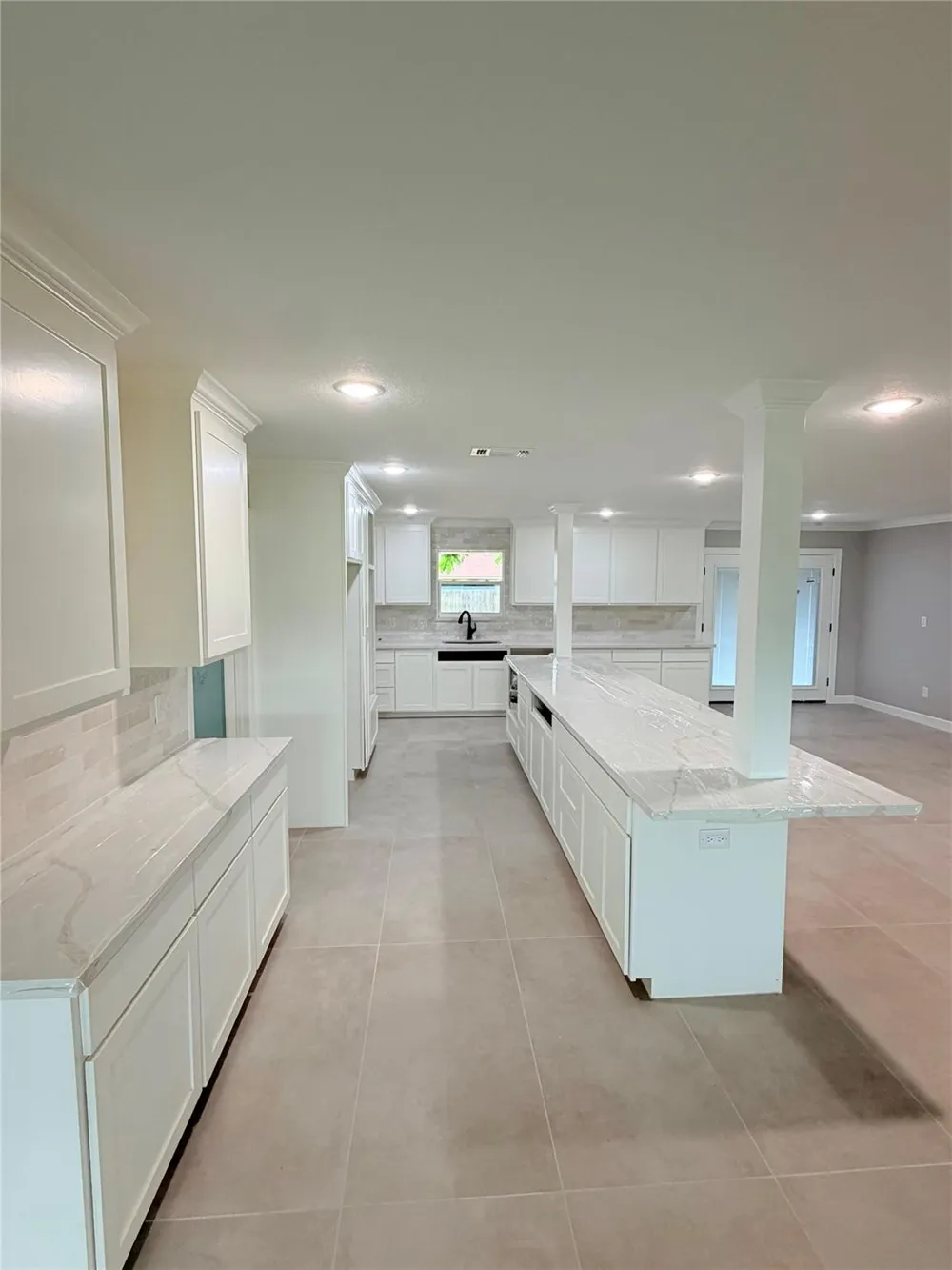 301 E San Bernard St Brazoria, TX 77422