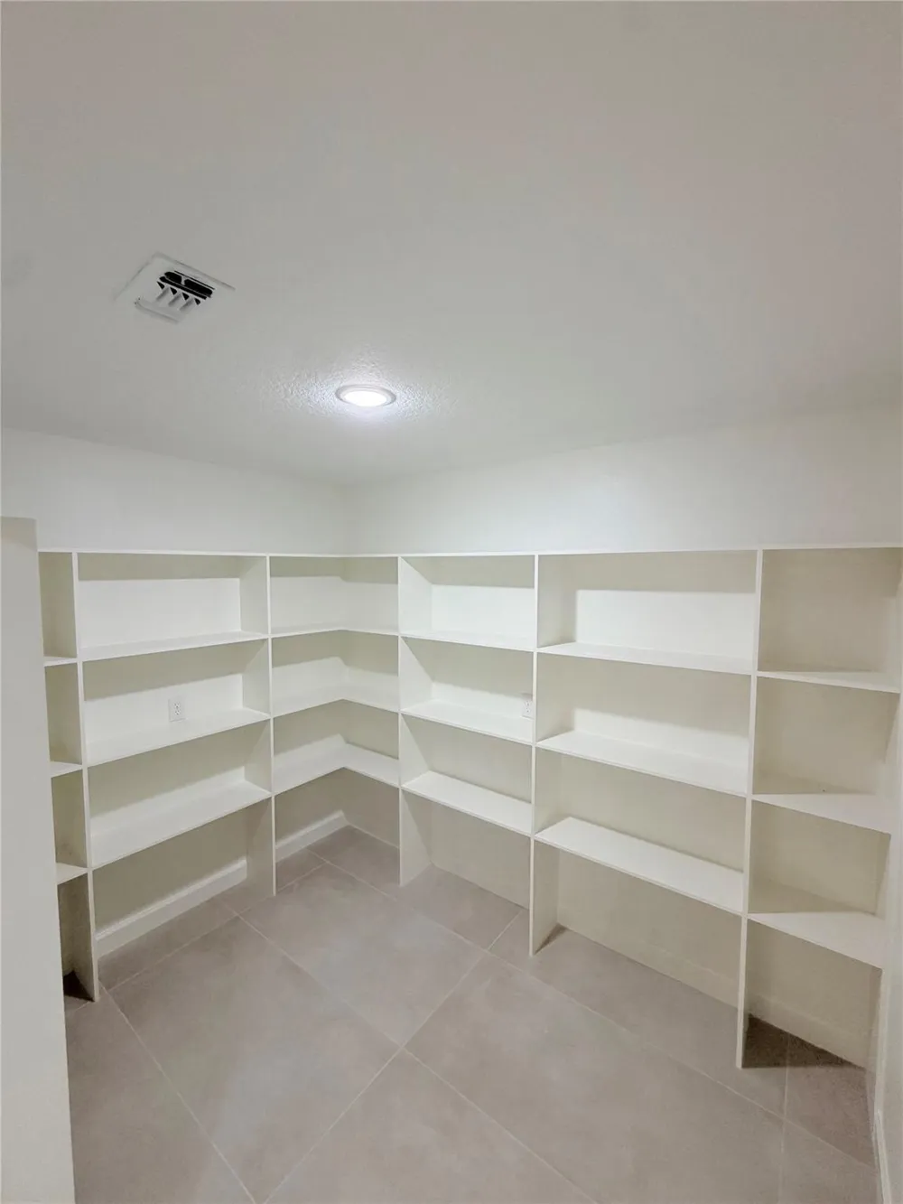 301 E San Bernard St Brazoria, TX 77422