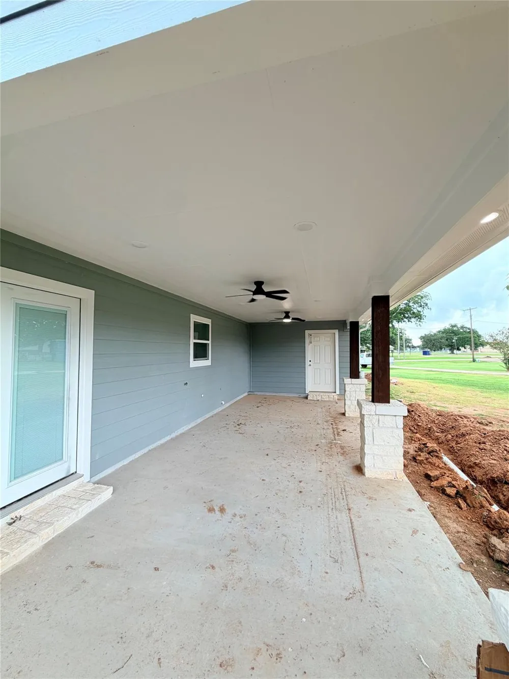 301 E San Bernard St Brazoria, TX 77422
