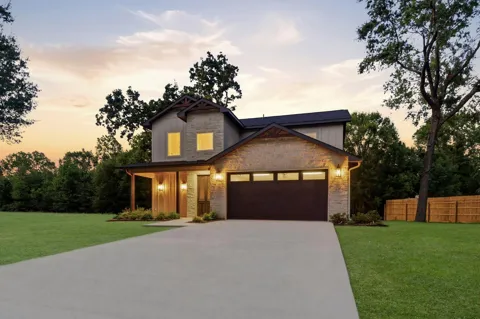 533 Candlelight Lane