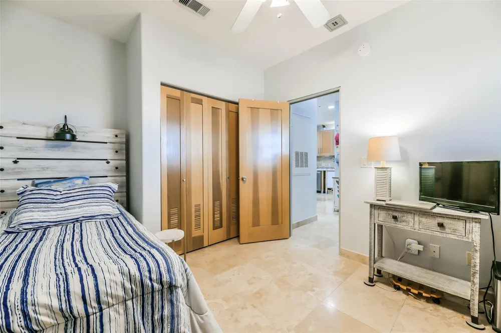 9420 Seawall Boulevard #602 Galveston, TX 77554