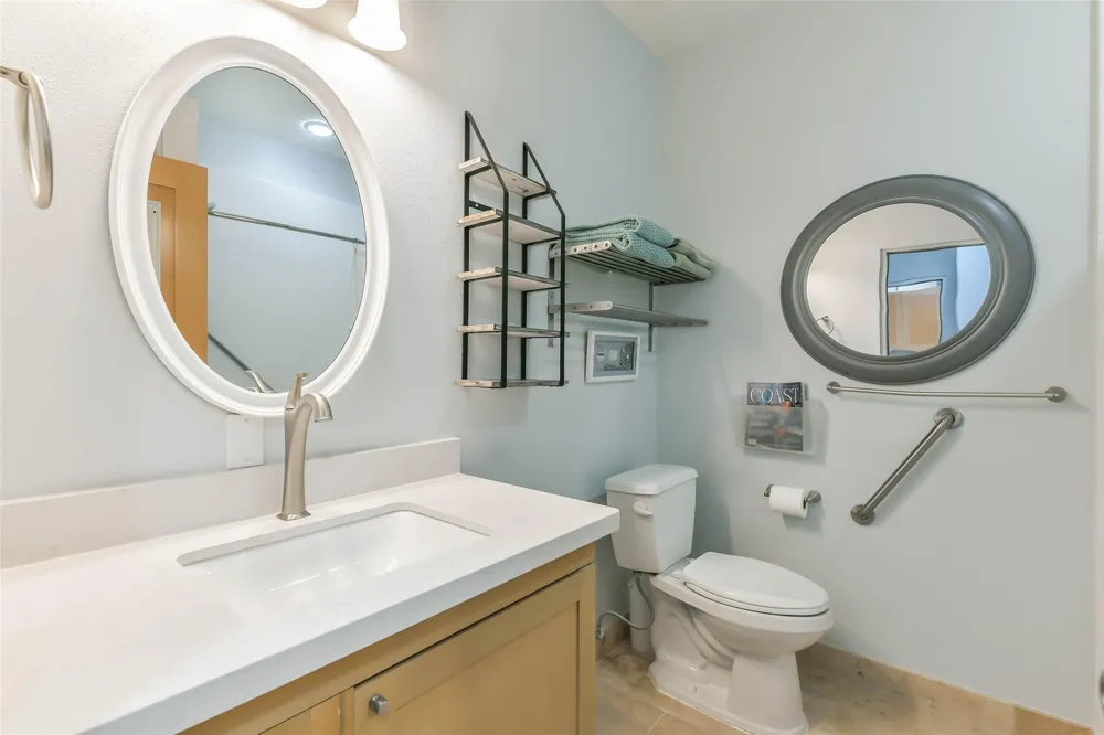 9420 Seawall Boulevard #602 Galveston, TX 77554