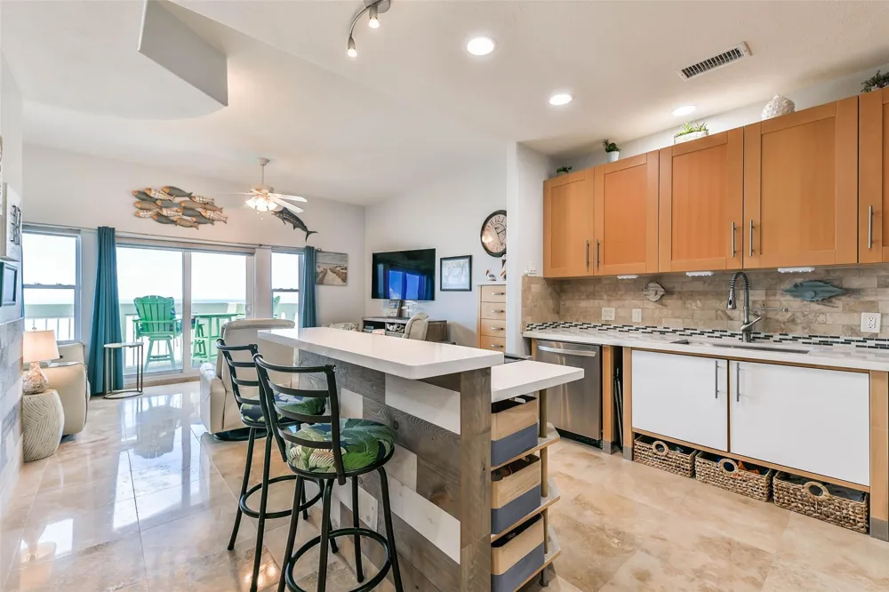 9420 Seawall Boulevard #602 Galveston, TX 77554