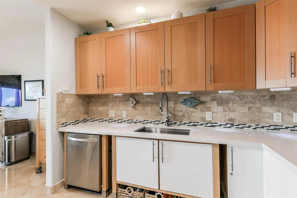 9420 Seawall Boulevard #602 Galveston, TX 77554
