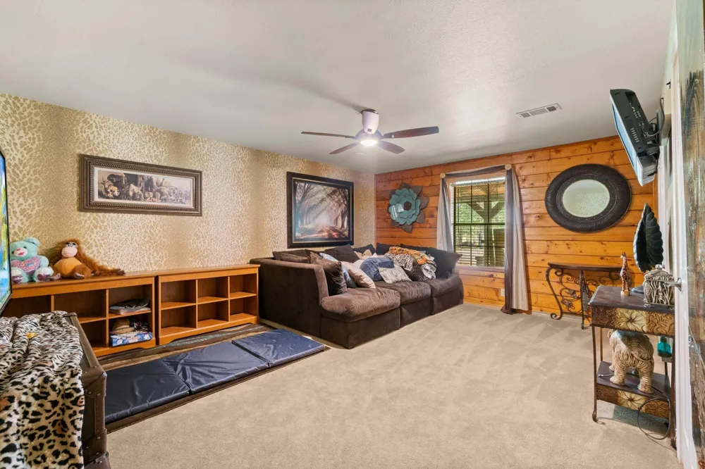 51 Bullock Lane Shepherd, TX 77371