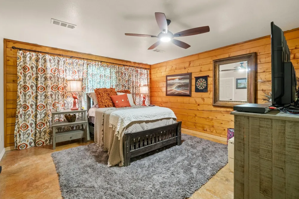 51 Bullock Lane Shepherd, TX 77371