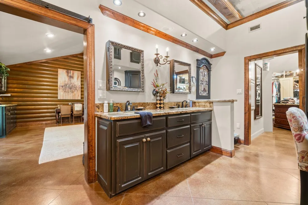 51 Bullock Lane Shepherd, TX 77371