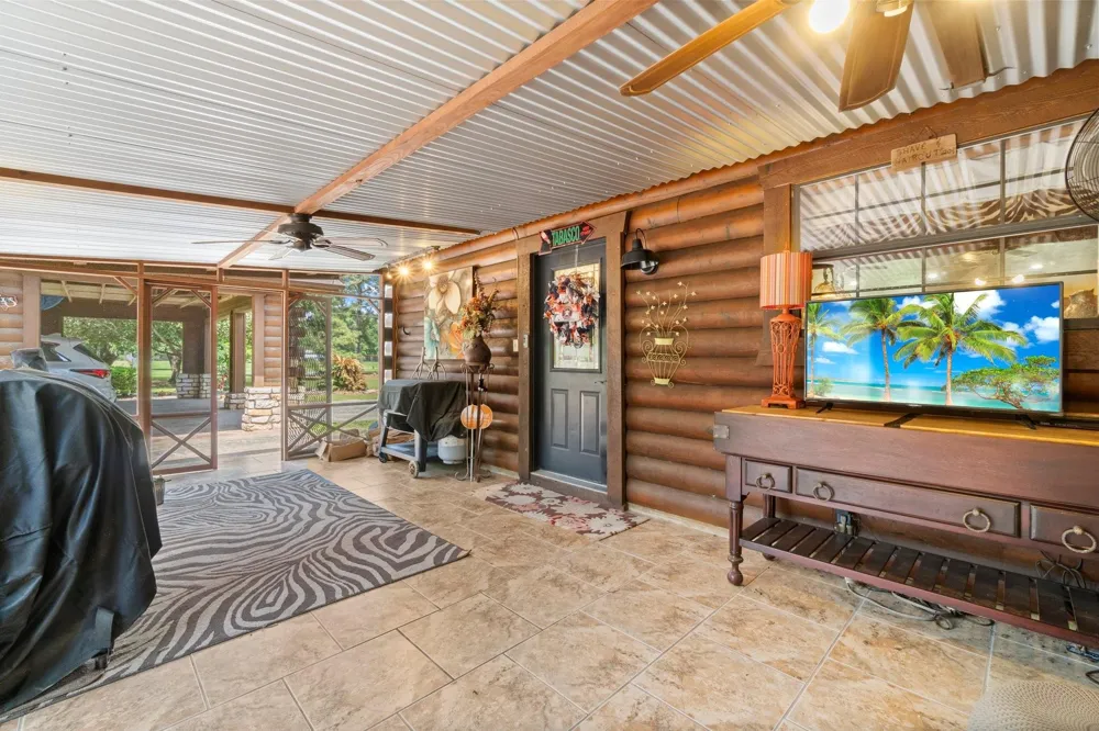 51 Bullock Lane Shepherd, TX 77371