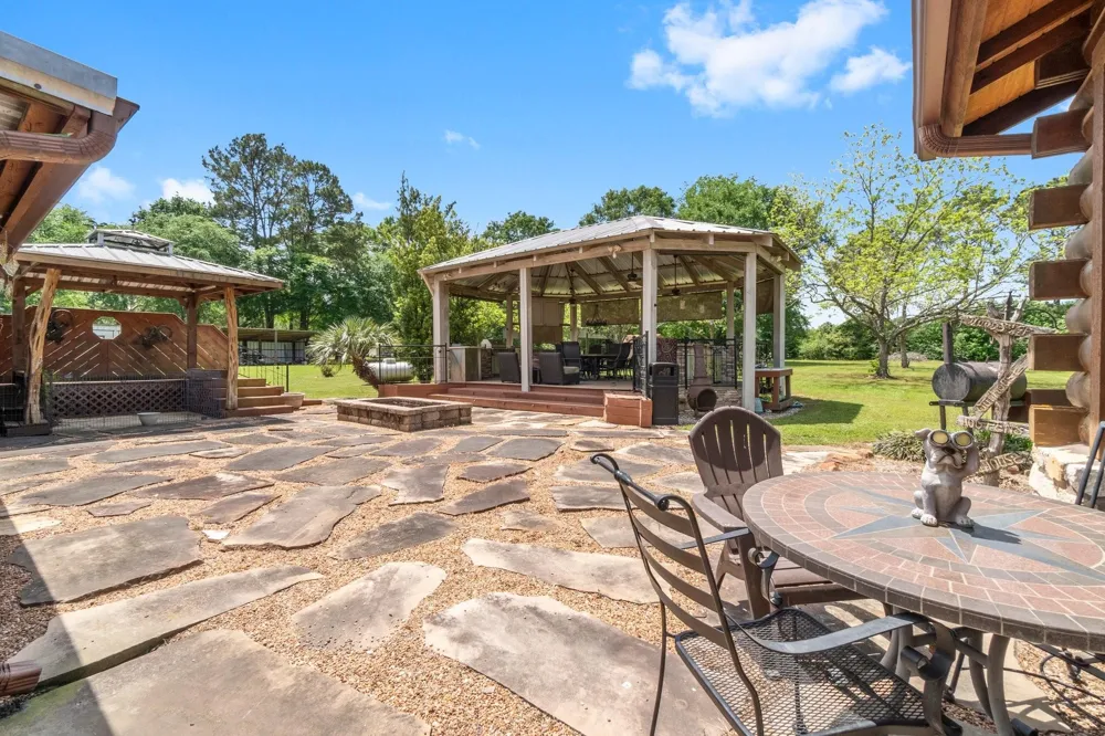 51 Bullock Lane Shepherd, TX 77371