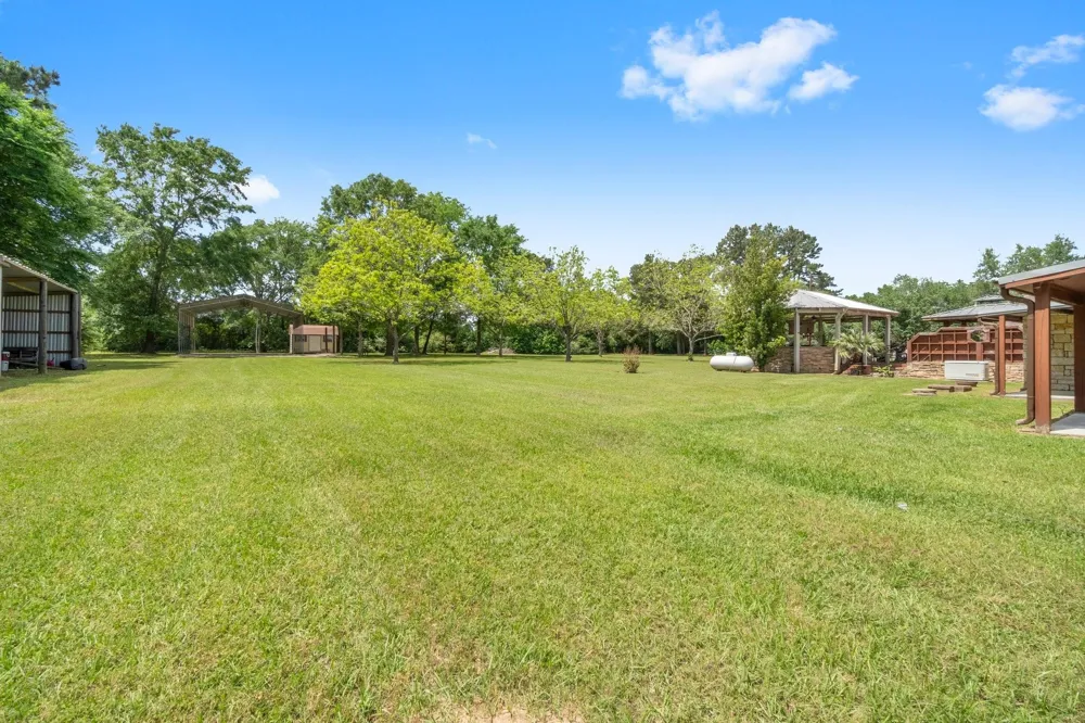 51 Bullock Lane Shepherd, TX 77371