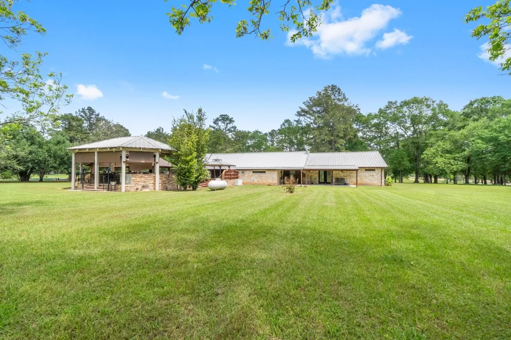 51 Bullock Lane Shepherd, TX 77371
