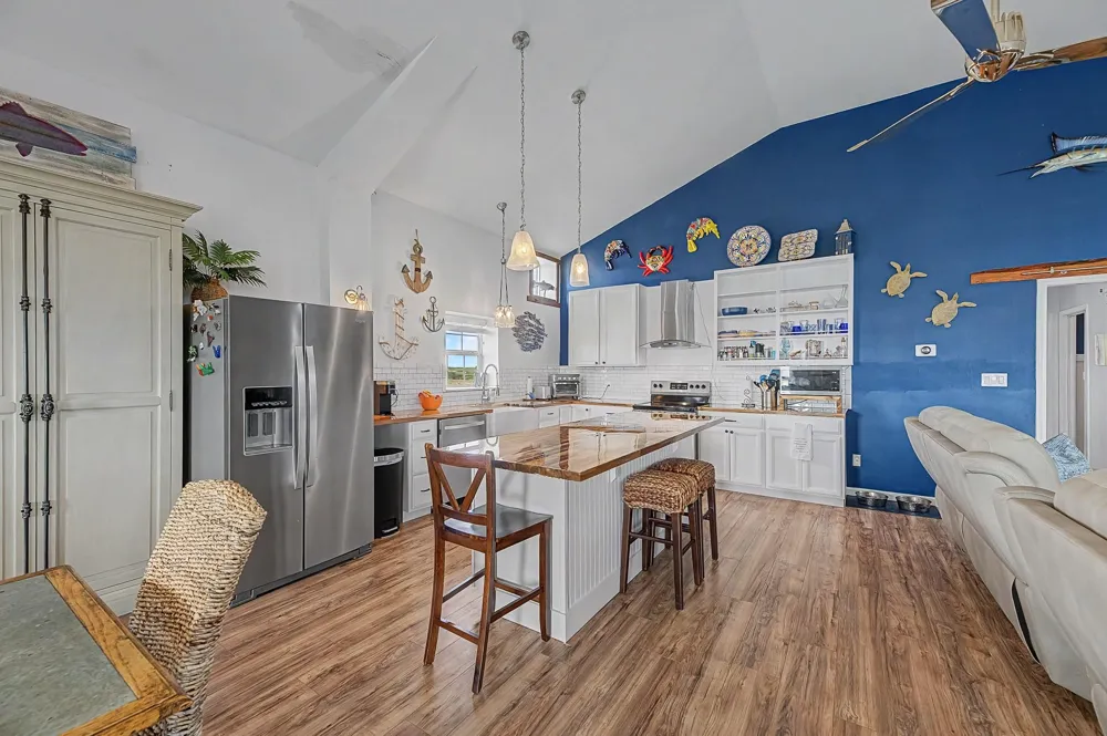 201 Turtle Bay Cove Palacios, TX 77465