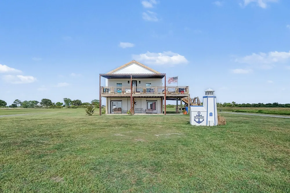 201 Turtle Bay Cove Palacios, TX 77465